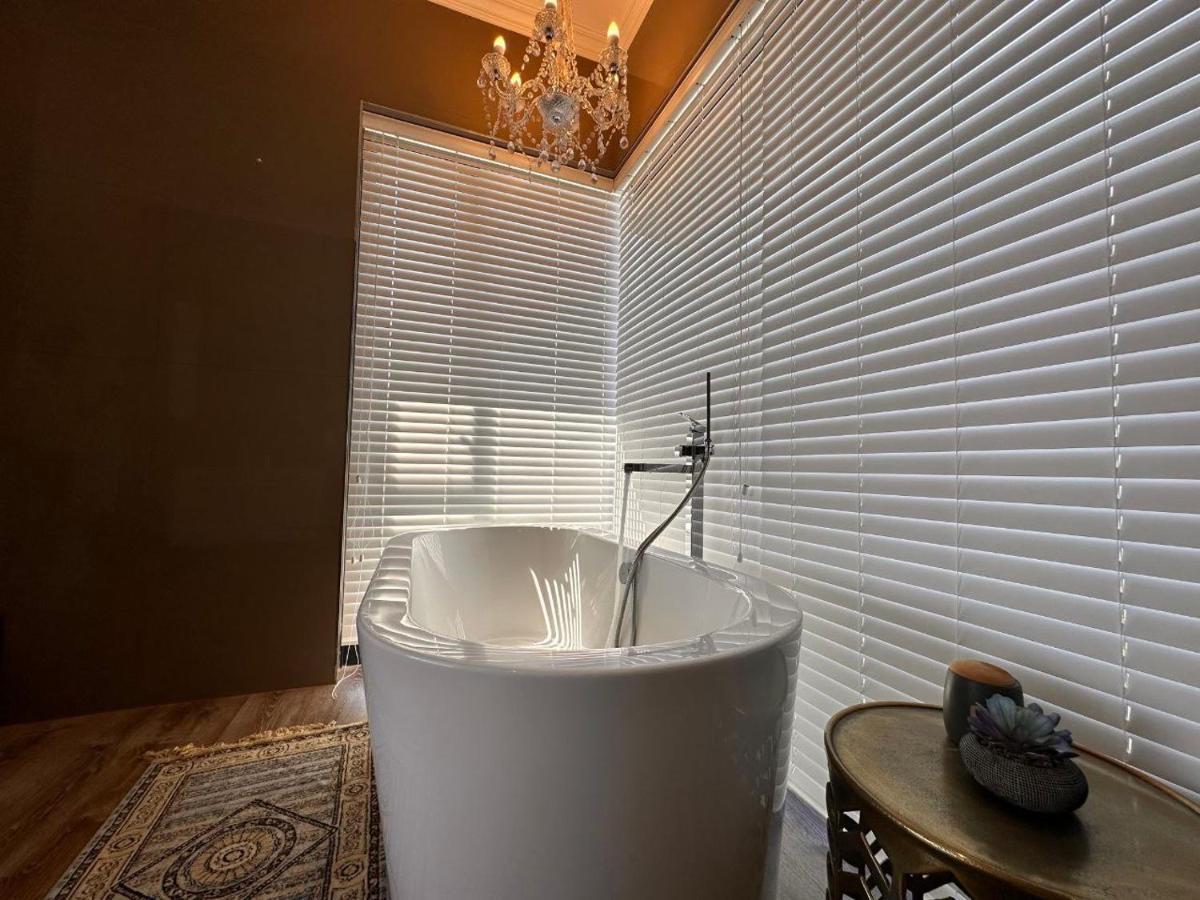 Luxury Home Located On Pinnacle Point Golf Estate 모젤베이 외부 사진
